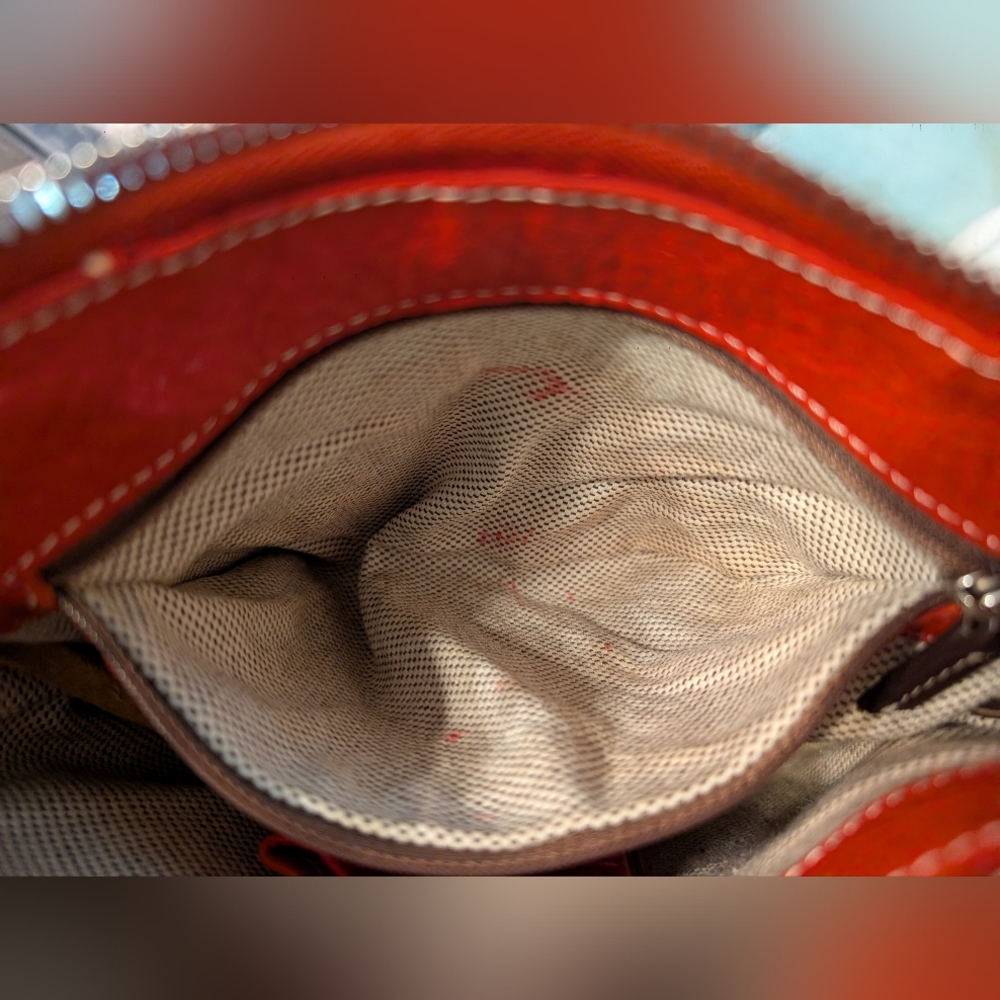 Dooney & Bourke Red Leather Shoulder Crossbody Bag In Good Preowned Condition! - Picture 10 of 12
